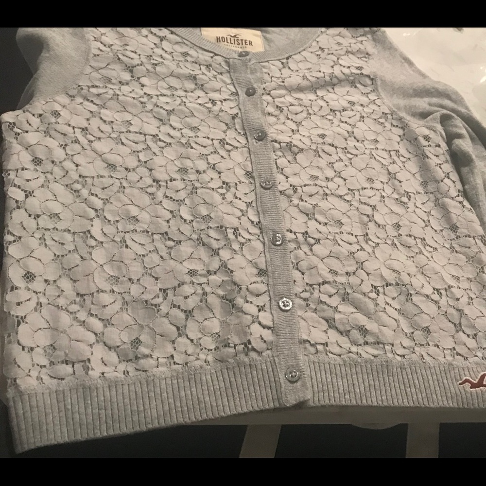 💕Hollister Botton-Front Floral Mesh Cardigan 💕